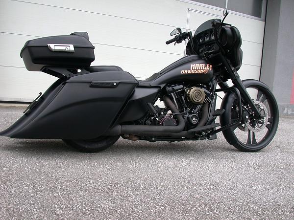 Harley Davidson FLHXS Street Glide